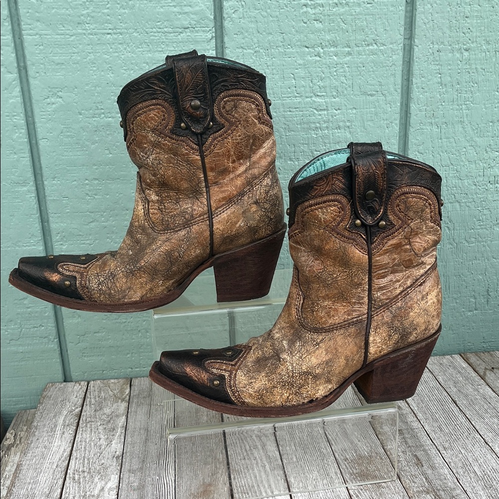 Corral Distressed Brown and Black Ankle Boots - Picture 3 of 15